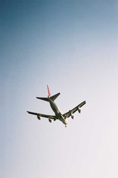 28 jal boeing 747